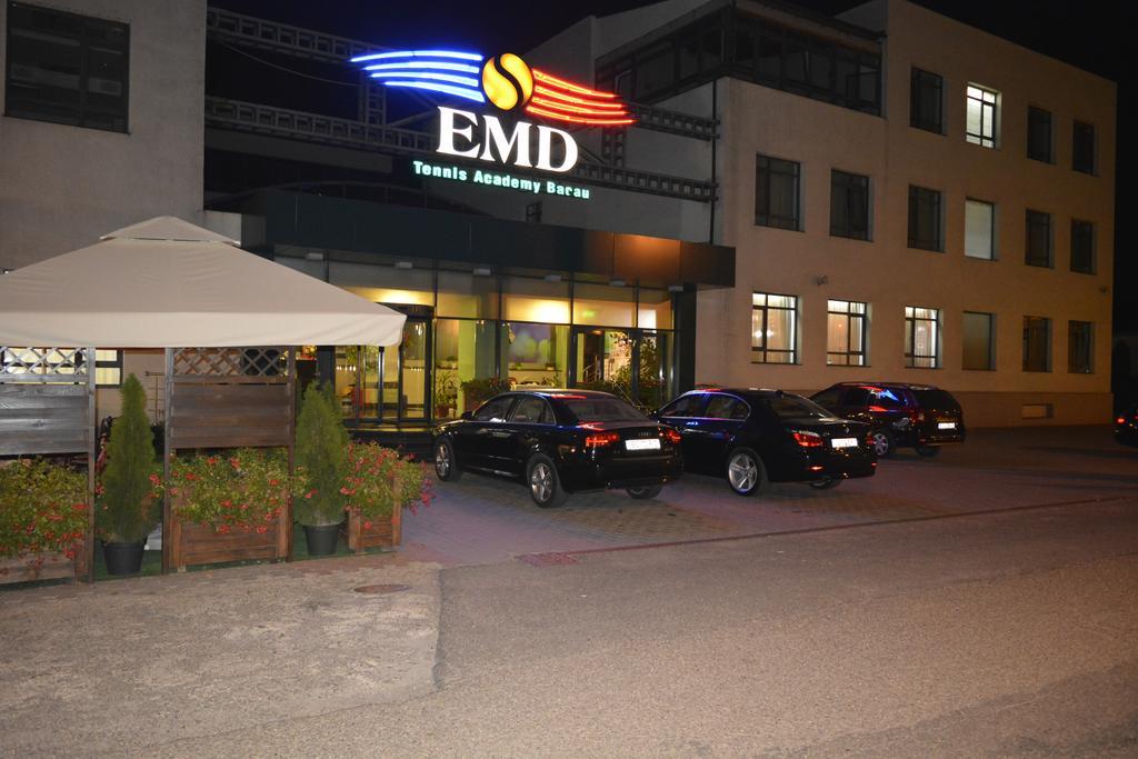 Hotel EMD Bacău Exterior foto